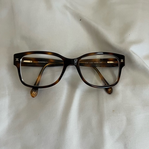 Authentic designer eyeglasses. - Picture 7 of 16